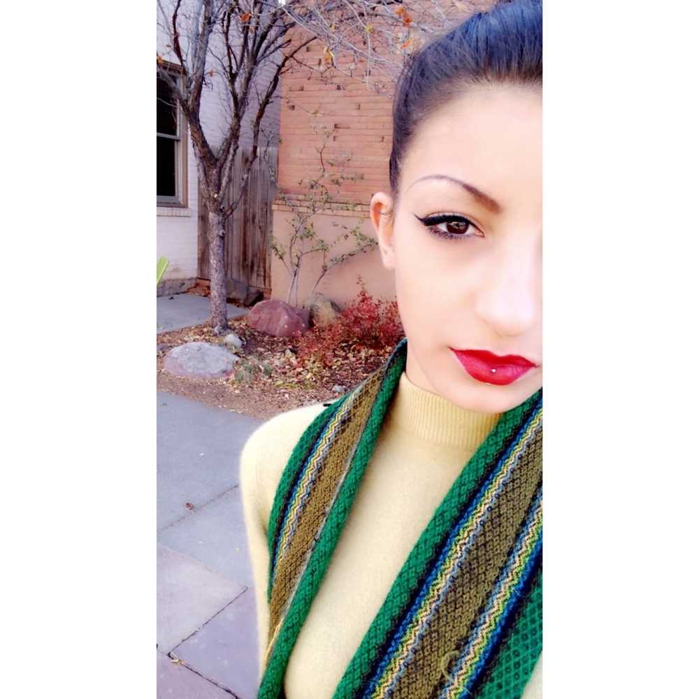 Meet your Posher, Alexis